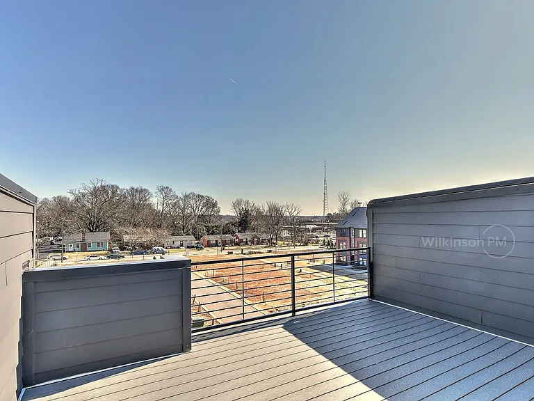 2204 Northend Dr — Photo 25