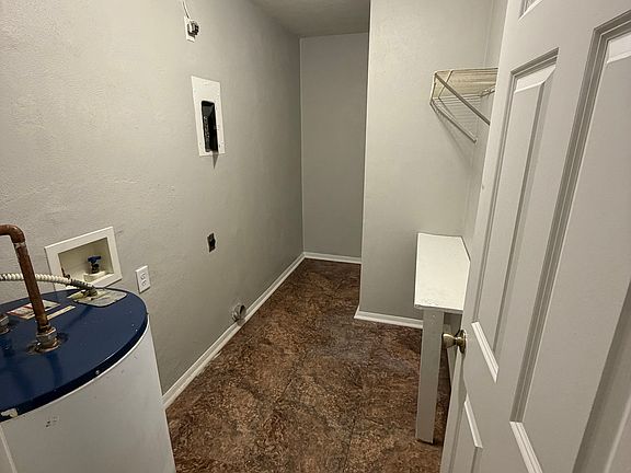 4th image of 422 W Funderburg Rd APT E