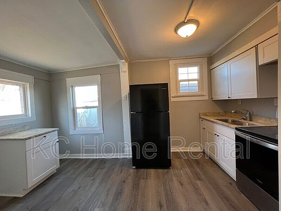 3rd image of 810 S Hardy Ave #A