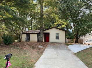 6711 Graves Mill Dr, Norcross, GA 30093