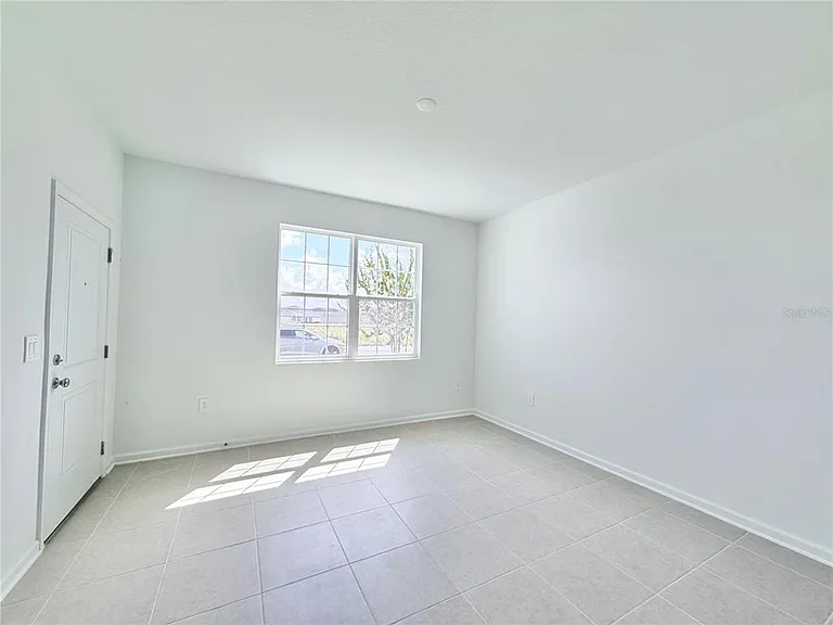5157 Green Belt Dr #B — Photo 3