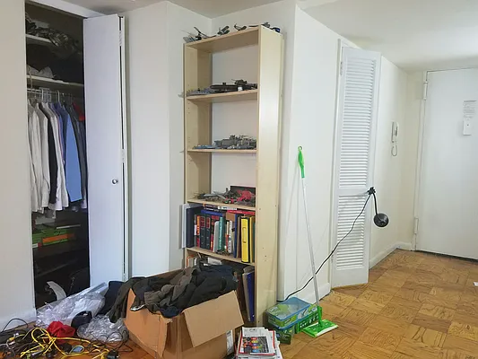 Rented by Manhattan Apartment Organization | media 57