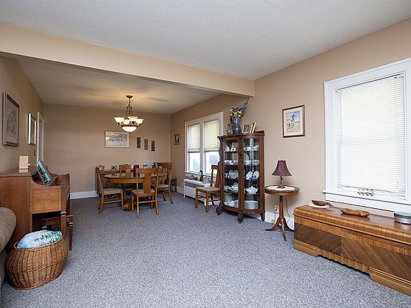3rd image of 126 Riverview Ave