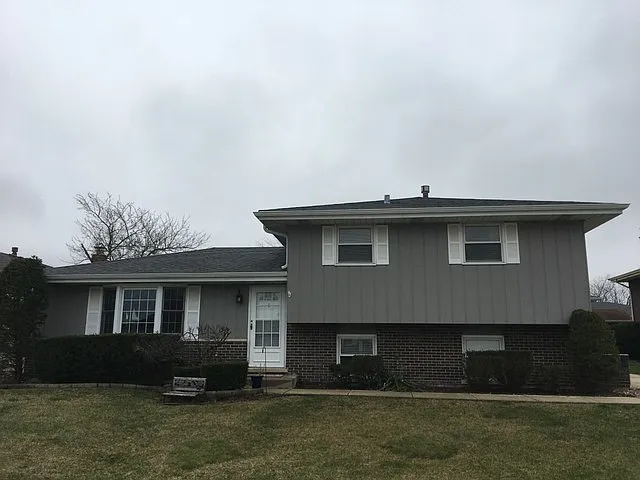 4921 Cypress Ct photo 1