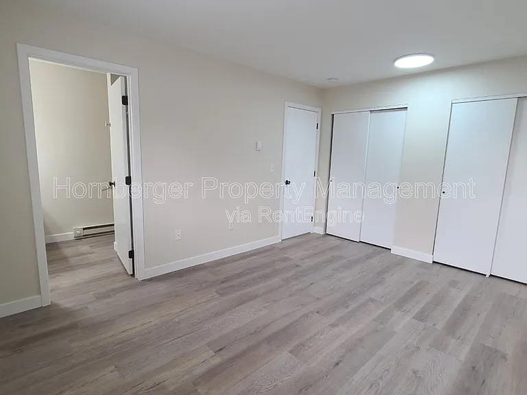 1924 N Crestline St #1 — Photo 10