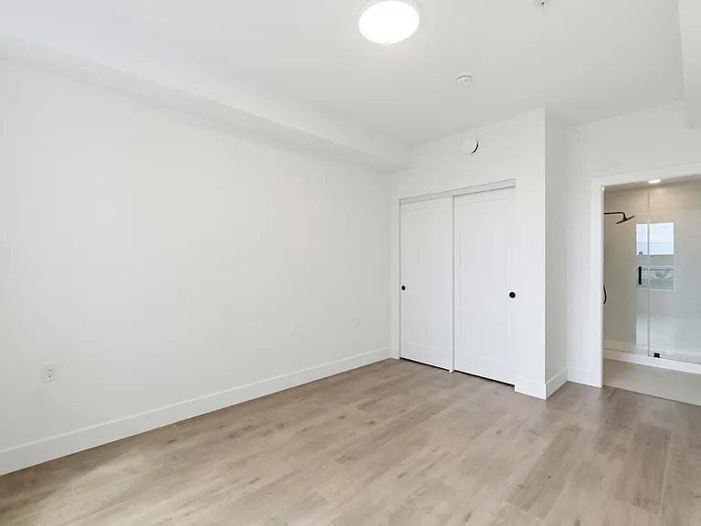 17783 56a Ave #D261 — Photo 8