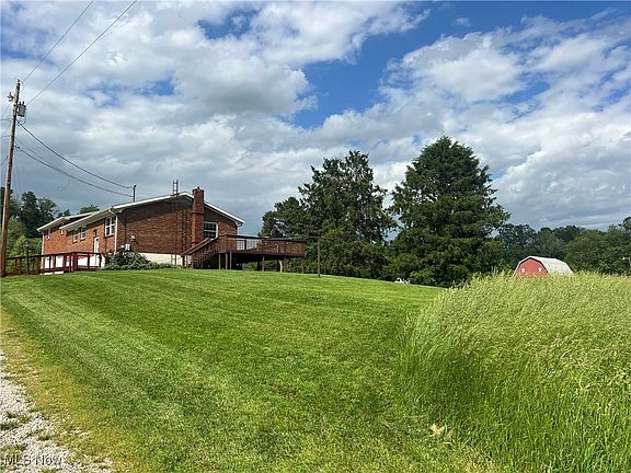 4th image of 51 Braxton Dr