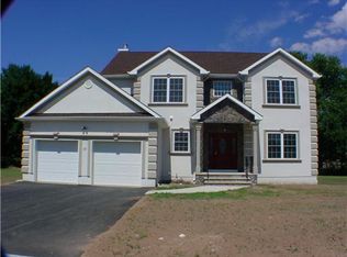 58 Marcel Ln, Piscataway, NJ