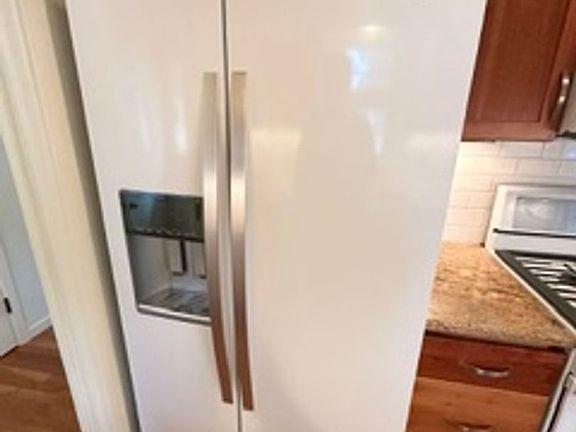3rd image of 5410 Ashdale Ln
