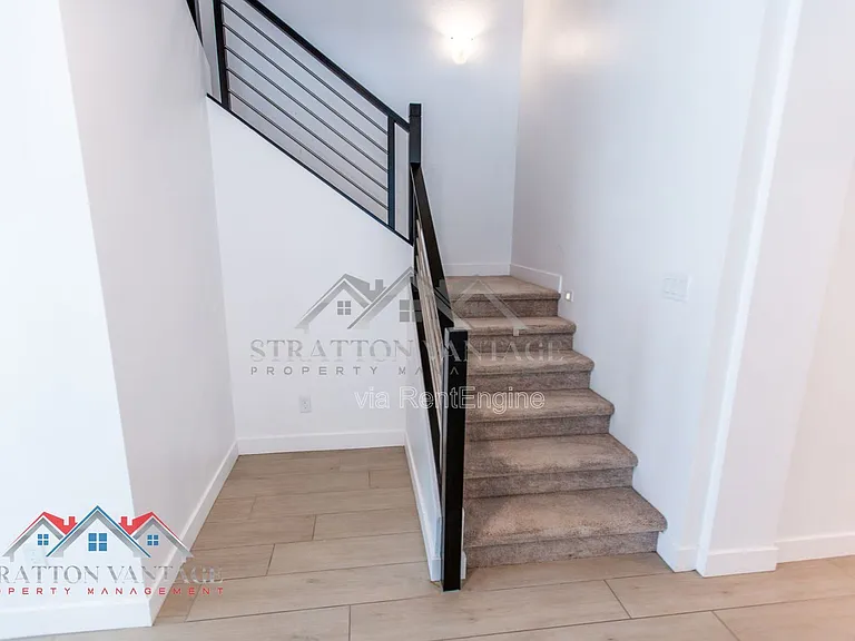 15075 W McKinley St — Photo 32