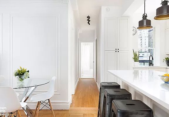 4th image of 59 W 71st St APT 7C