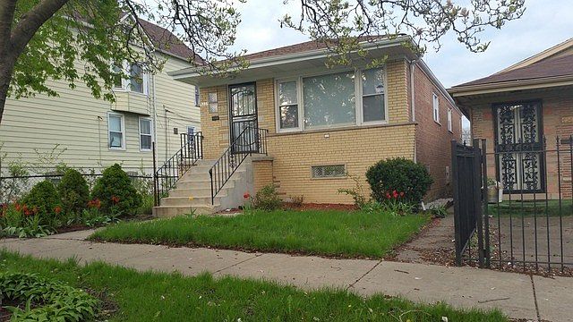 1st image of 9337 S Oglesby Ave