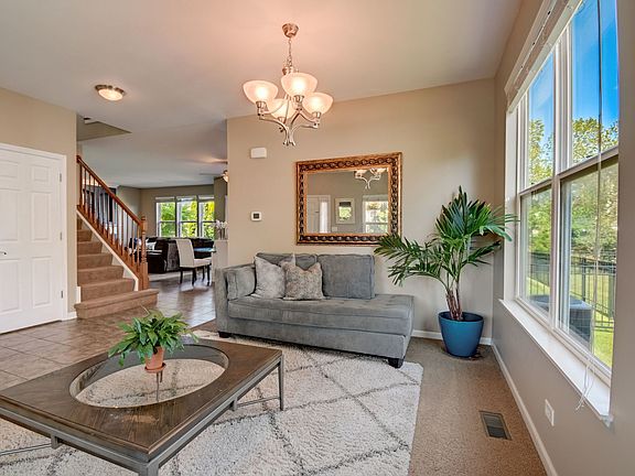 3rd image of 888 Great Falls Dr