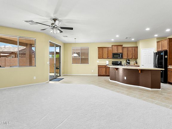 4th image of 16571 W SHERMAN Street