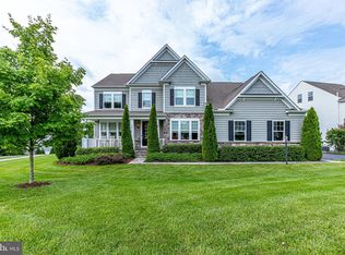 15758 Dorneywood Dr, Leesburg, VA 20176