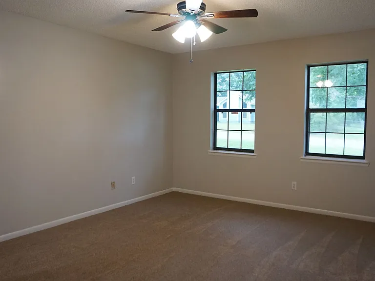 4016 Sandy Run Dr — Photo 30