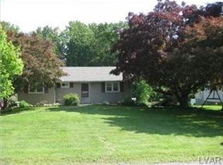 402 Sunset Ave, Bangor, PA 18013