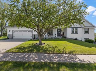 226 N 6th St, Evansville, WI 53536