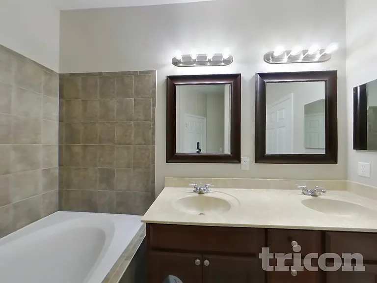 3491 Heath Dr — Photo 8