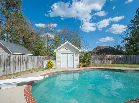 2nd image of 1129 Lake Greenwood Dr