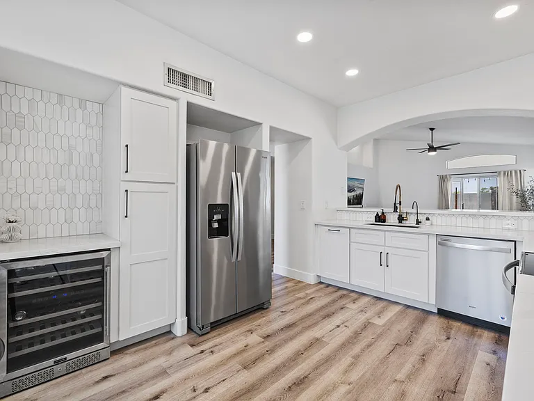 4348 N 32nd Pl — Photo 11