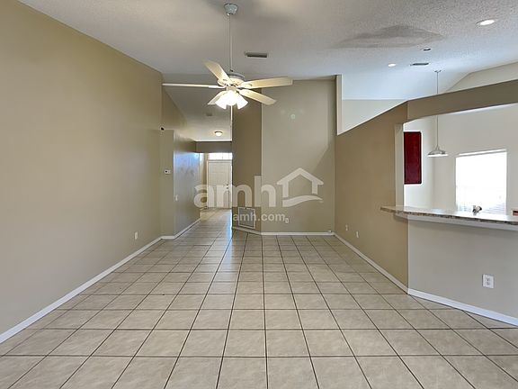 3rd image of 12225 Dawn Vista Dr