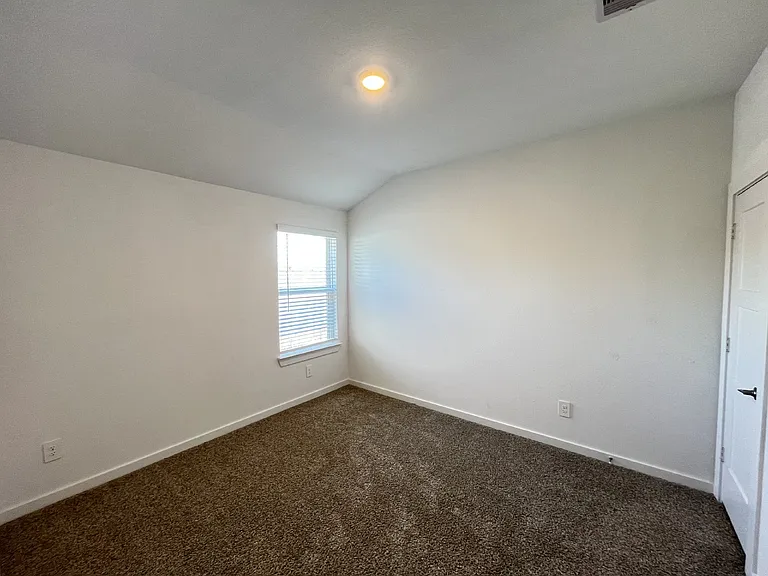 14206 Black Canyon Ln — Photo 16