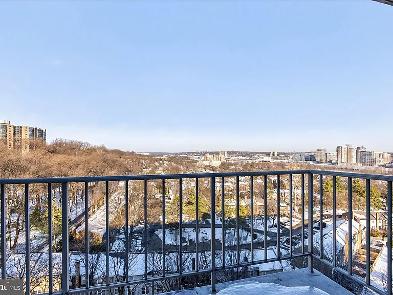 2059 Huntington Ave #1602 — Photo 3