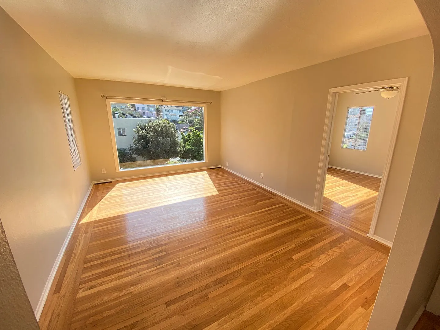 2 Bed 1 Bath Duplex W/ Garage — Photo 3