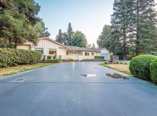 2635 W Keogh Ave, Visalia, CA 93291