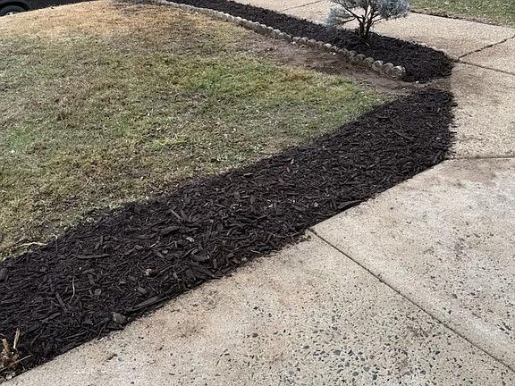 3rd image of 1610 Benner St