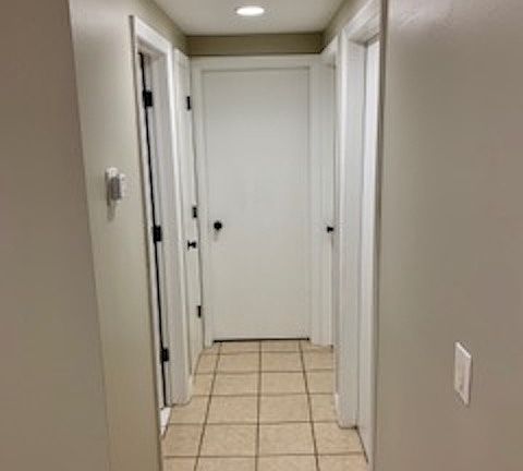 5th image of 14218 Charlotte Dr
