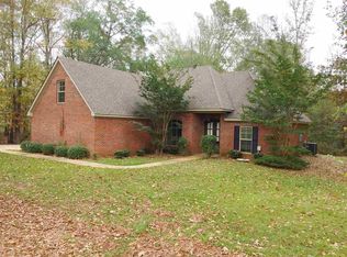 841 W Lake Dockery Dr, Byram, MS 39272