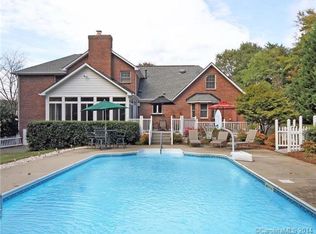 5907 Fox Crossing Dr, Charlotte, NC