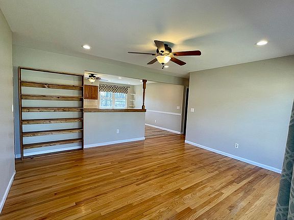 2nd image of 5228 Ville Angela Ln