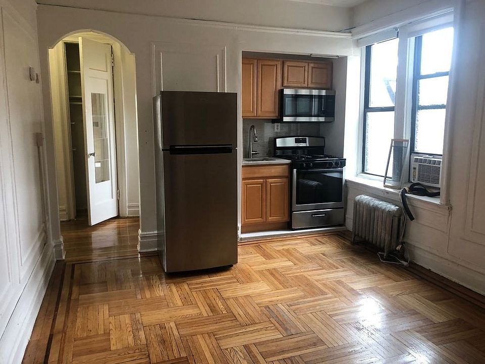2nd image of 425 Eastern Pkwy #6FA