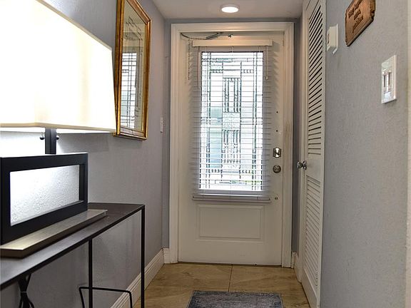 3rd image of 8901 S Hollybrook Boulevard #101