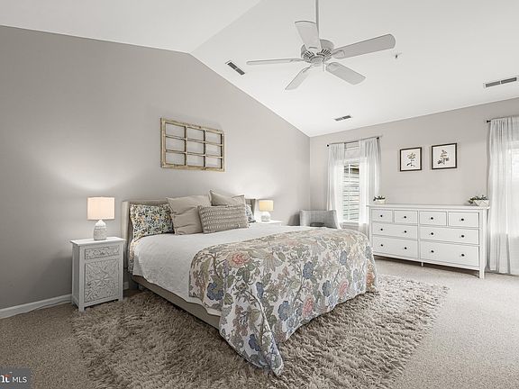 4th image of 6005 Ivy League Dr
