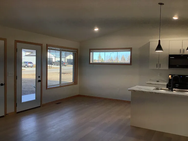 Ace Townhomes — Photo 8