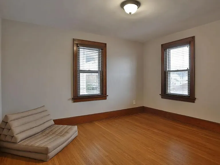 335 E Moler St — Photo 26