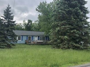 906 Golf Park Dr, Lake Ariel, PA 18436