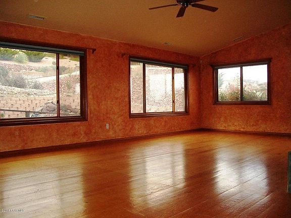 4th image of 4969 Tanager Ct