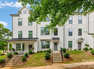 606 District Ct, Fort Mill, SC 29708