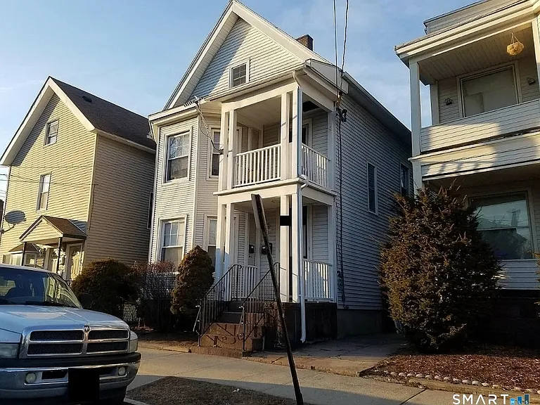 39 Pine St #2 — Photo 1