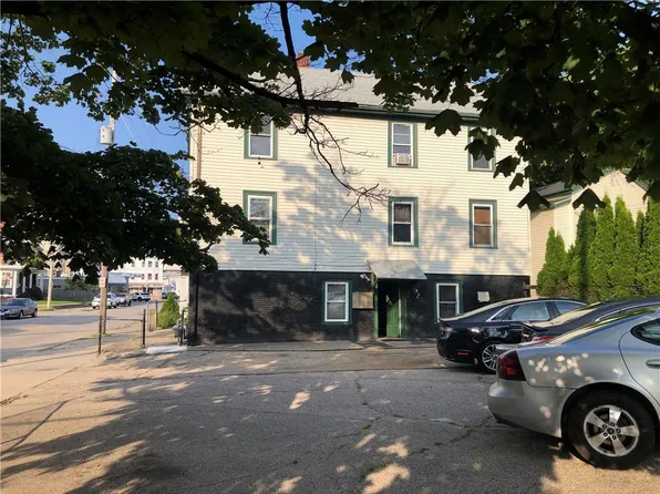42-44 Crossman St, Central Falls, RI 02863