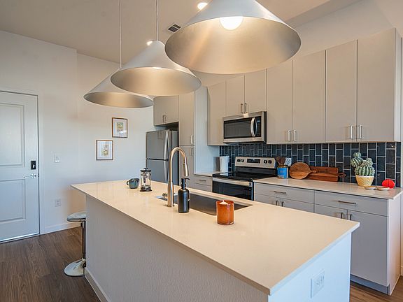 Nollie Kitchen