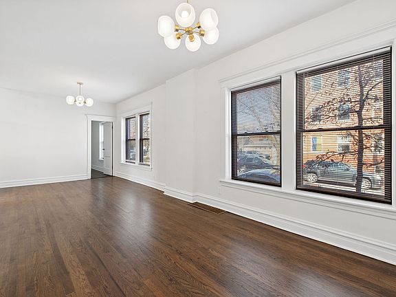 2nd image of 2207 W School St APT 2E