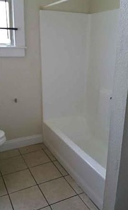 5th image of 1 Tulip Ln