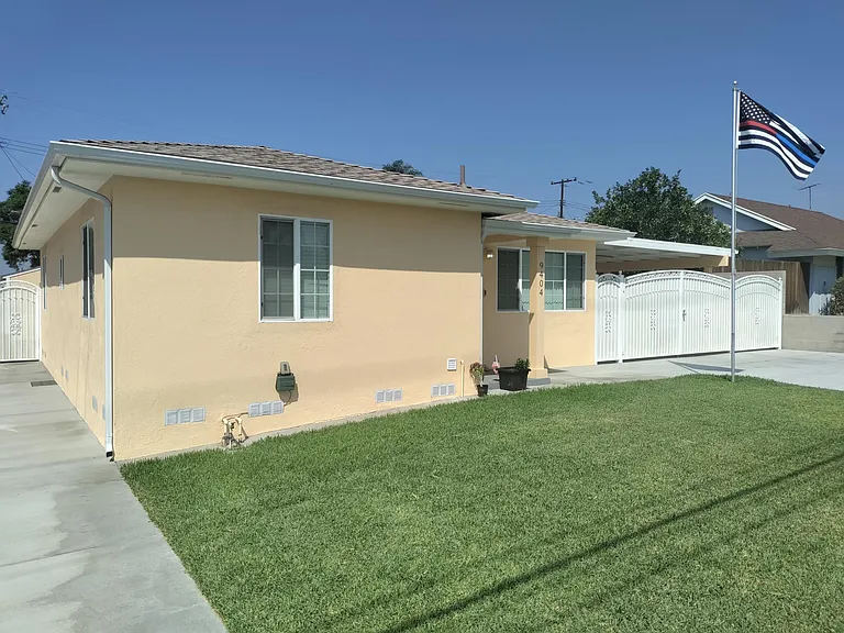 9404 Benson Ave — Photo 2