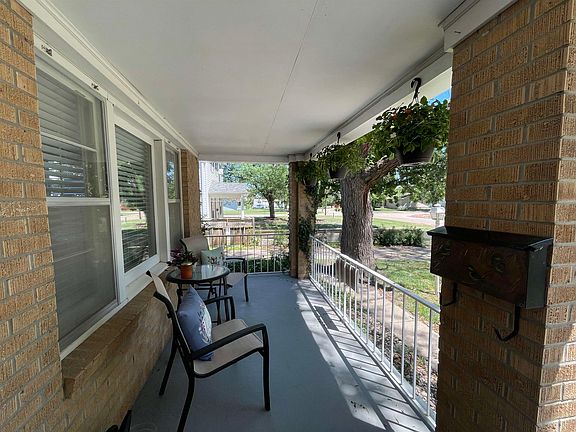 3rd image of 126 N Grant St